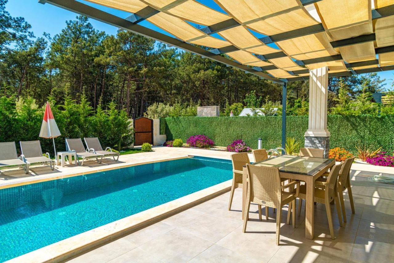 4 Bedroom Holiday Villa In Hisaroenue Oeluedeniz- Gold Rose Fethiye Exterior photo