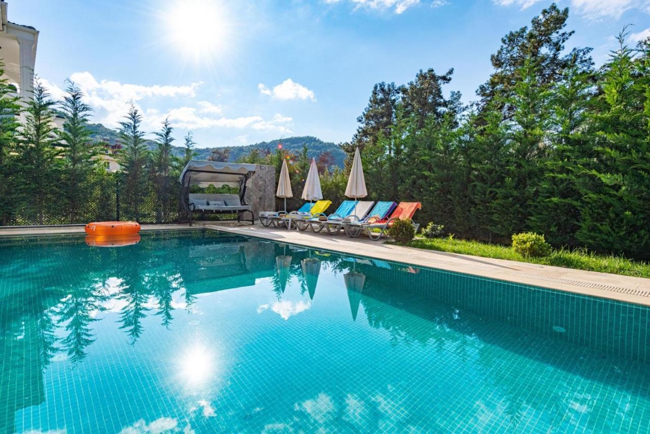 4 Bedroom Holiday Villa In Hisaroenue Oeluedeniz- Gold Rose Fethiye Exterior photo