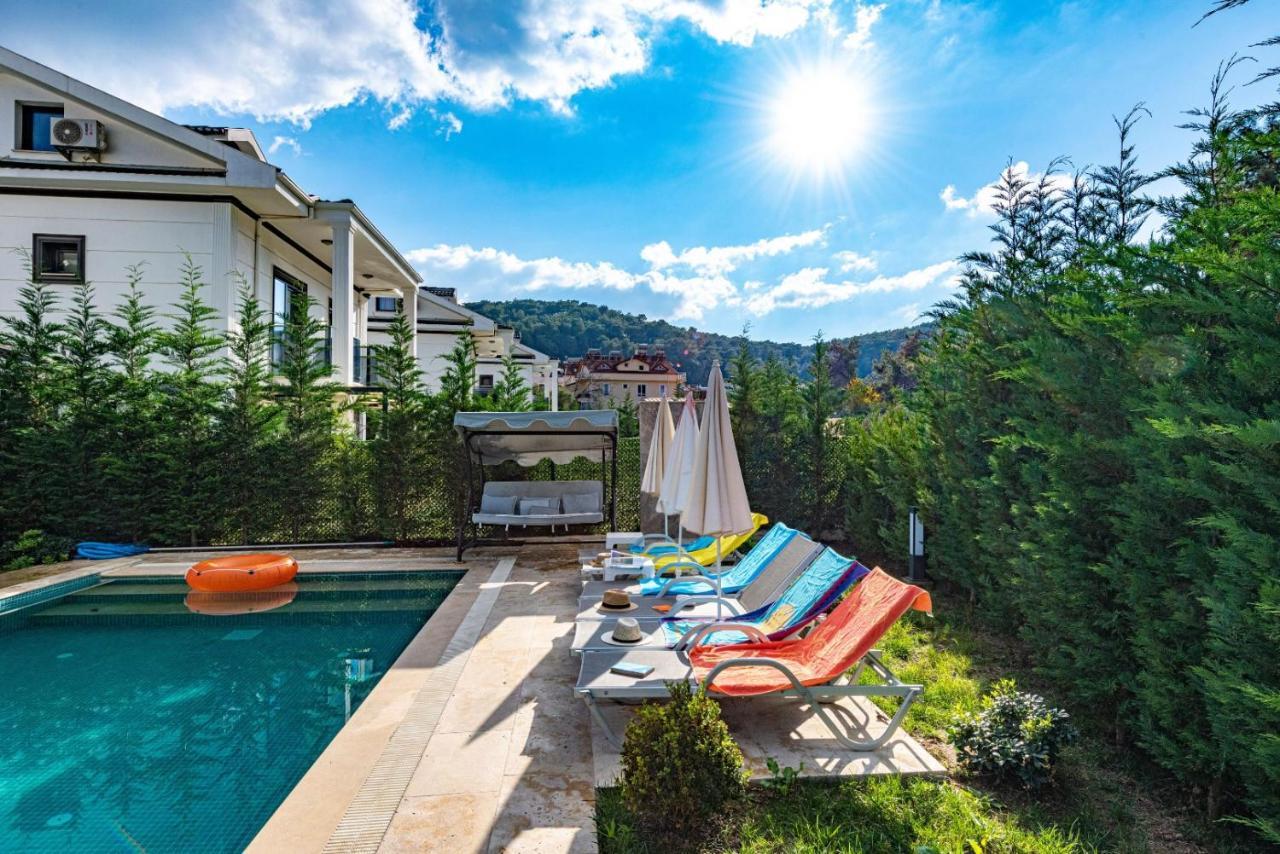 4 Bedroom Holiday Villa In Hisaroenue Oeluedeniz- Gold Rose Fethiye Exterior photo