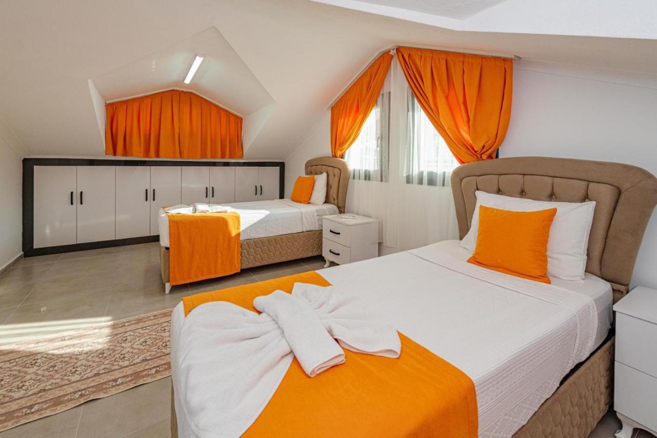4 Bedroom Holiday Villa In Hisaroenue Oeluedeniz- Gold Rose Fethiye Exterior photo